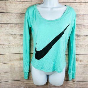 🤍Nike teal top